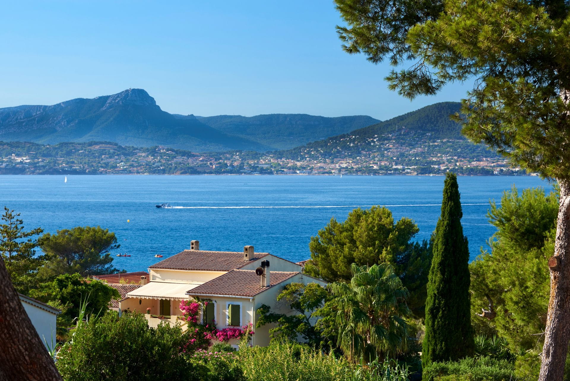 L'Agence du Cap entre mer et montagne