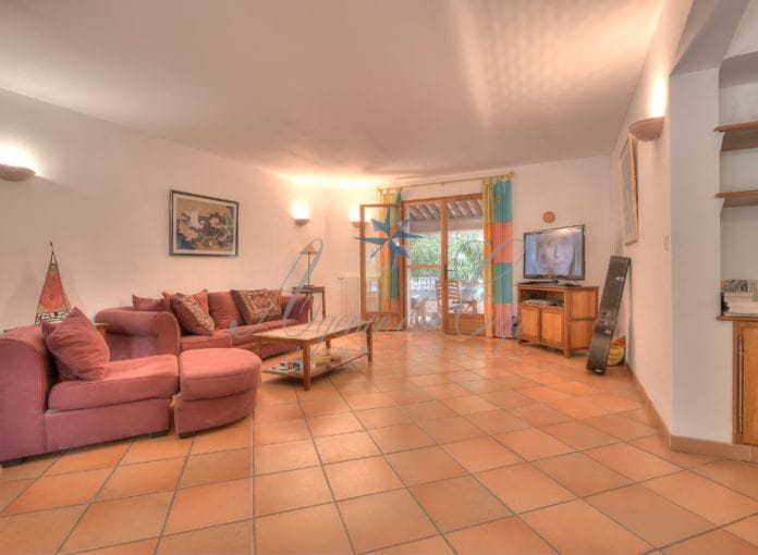 Villa Saint-Raphaël 6 pièce(s) 131 m2