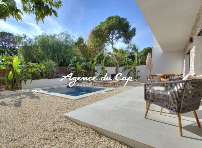 New contemporary swimming pool villa, saint raphaël Boulouris