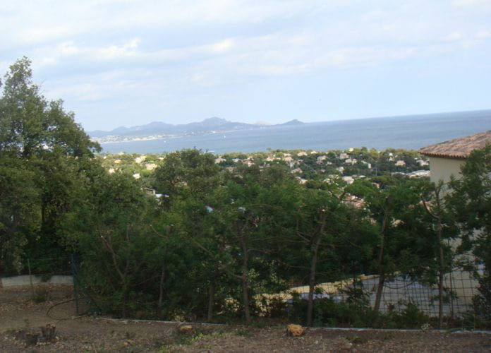 For sale building land of 1826sqm with sea view, in aux issambres near the sea (5)