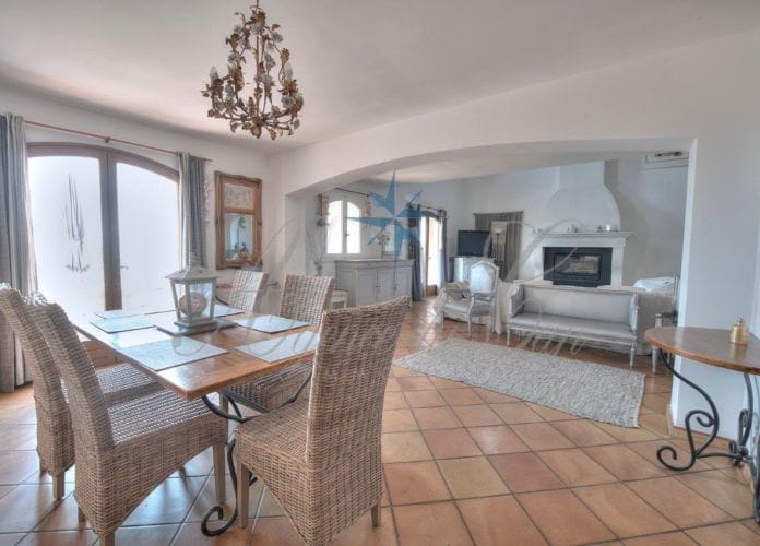 Charming villa with clear view 221 m2, 4 bedrooms t2 saint raphael (5)