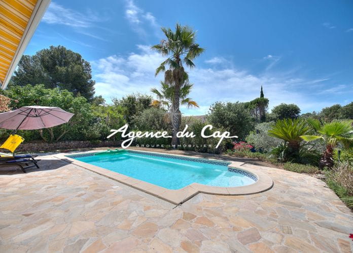 Frejus tour de mare villa  5 pièce(s) 180 m2  avec piscine et garage (1)