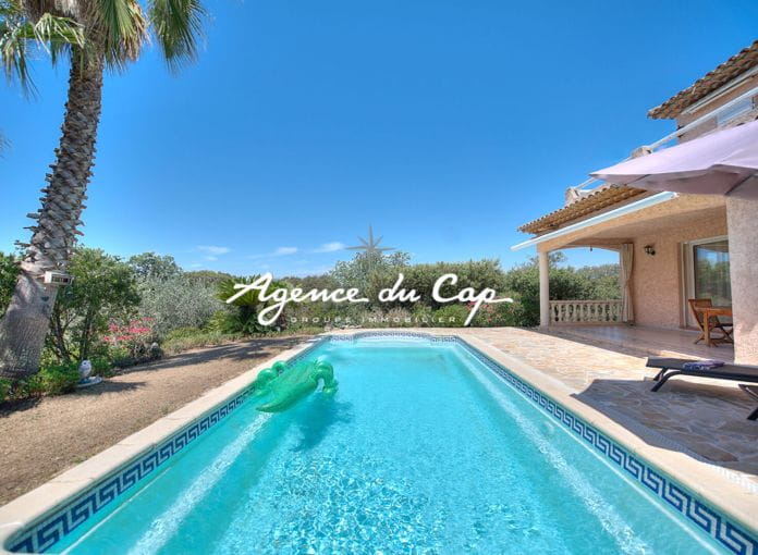 Fréjus tour de mare villa  5 pièce(s) 180 m2  avec piscine et garage