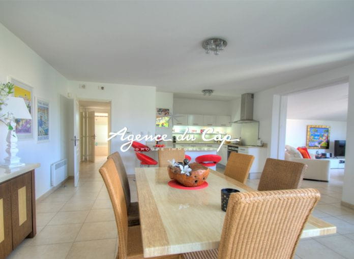 Saint-Raphaël Boulouris appartement vue mer avec piscine et garage