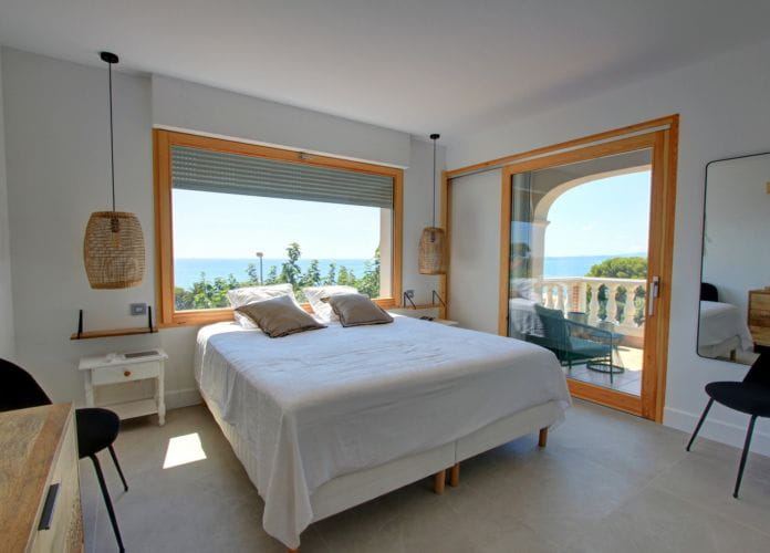 8-room villa 285m2 with 6 en-suite bedrooms, in les issambres (7)