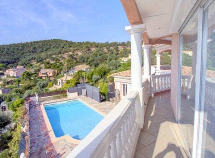 Villa with 4 bedrooms, swimming pool and garage, in les Issambres