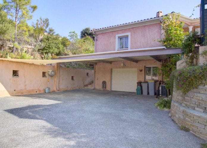 Villa avec 4 chambres piscine et garage, aux issambres (10)