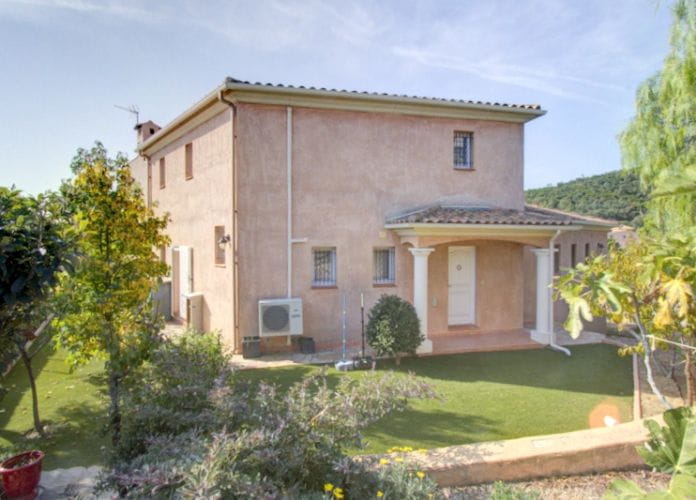 Villa avec 4 chambres piscine et garage, aux issambres (11)