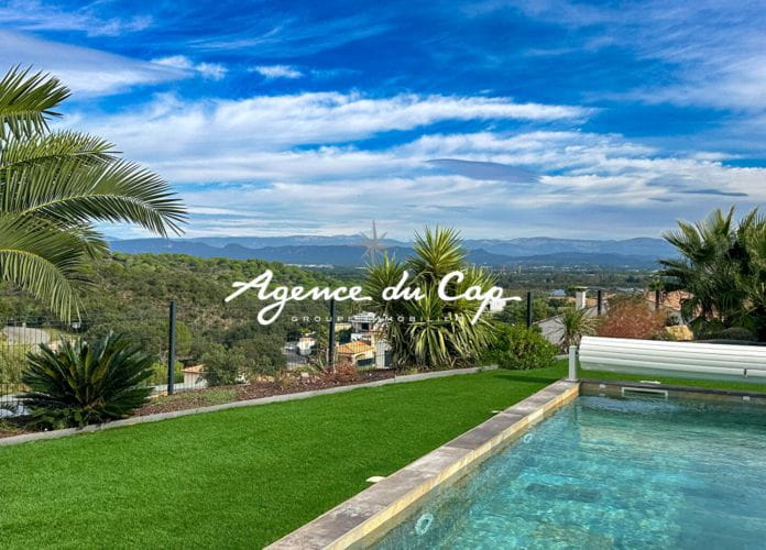 à vendre villa 157m² avec 4 chambres piscine et garage double, vue sur les etangs et les massifs de l’esterel à saint aygulf (0)