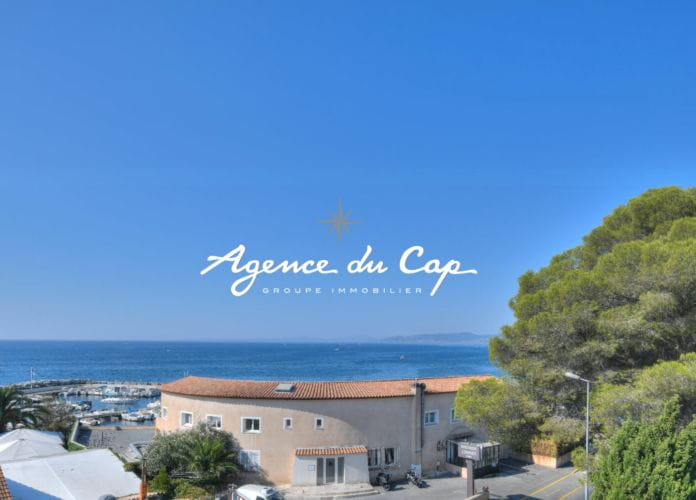 Sous offre appartement saint raphael boulouris dernier etage vue mer (1)