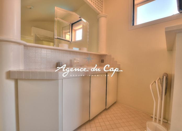 Sous offre appartement saint raphael boulouris dernier etage vue mer (13)