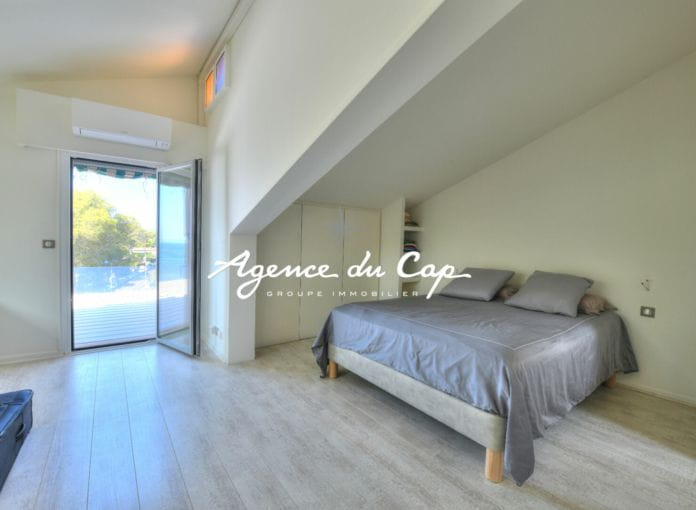 Sous offre appartement Saint-Raphaël Boulouris dernier etage vue mer