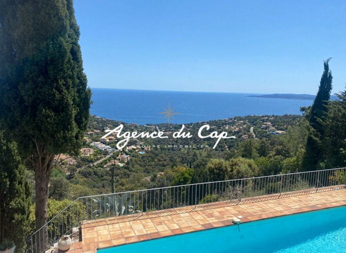 Villa 7 pieces avec vue mer panoramique sur le golfe de saint tropez, avec piscine et garage,