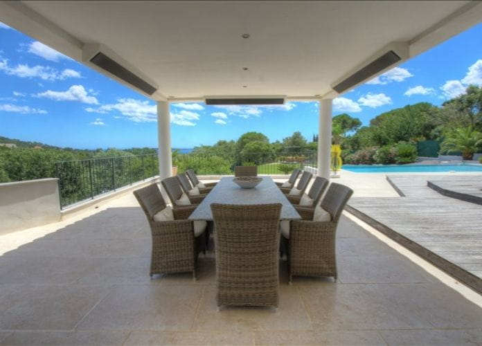 7 room architect villa for sale with sea view, pool and double garage, located in grimaud, near the beauvallon golf (4)