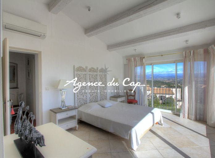 Saint aygulf villa 7 rooms 5 bedrooms pool sea view