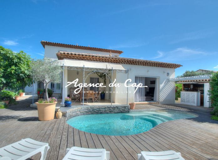 Villa 5 pieces avec piscine et garage double  a Fréjus