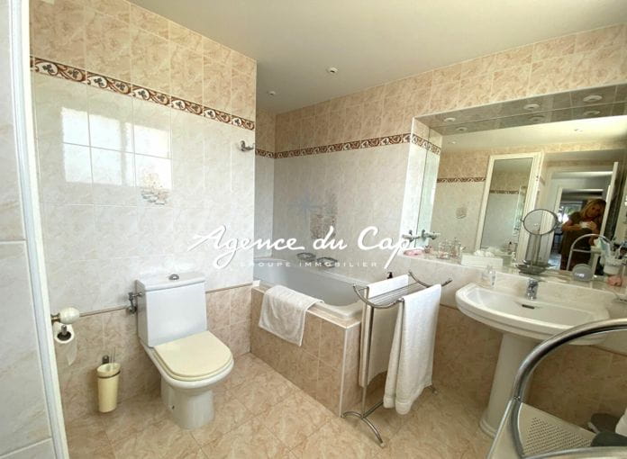 112 sqm apartment close to the sea and shops in Saint-Raphaël