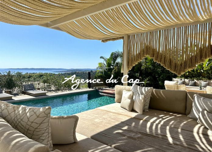 à vendre demeure de prestige de 9 pièces avec vue sur le golfe de saint-tropez, aux issambres (0)