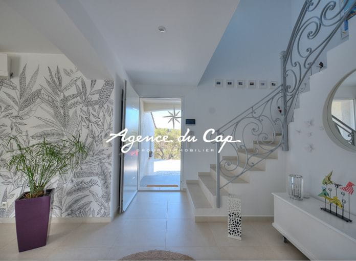 Villa saint aygulf 6 rooms 185sqm