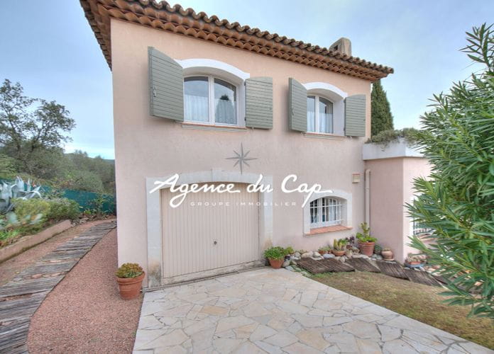 Villa provencale au calme avec picine et dependance a saint raphael valescure 140m² (13)