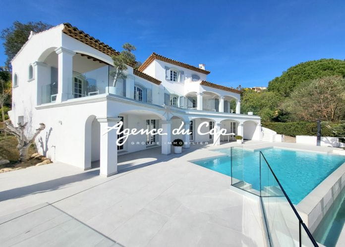 Villa sainte maxime 8 pièces vue verdoyante sur golfe avec piscine à débordement 300 m2 (5)