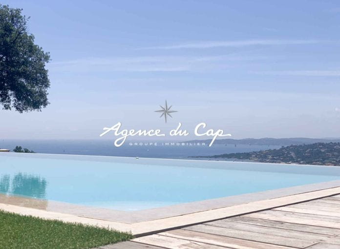 Demeure de prestige à vendre d'environ 216m² avec une vue mer exceptionnelle, à sainte-maxime