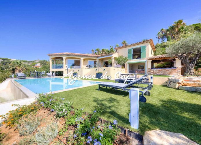 Demeure de prestige à vendre d’environ 216m² avec une vue mer exceptionnelle, à sainte-maxime (3)