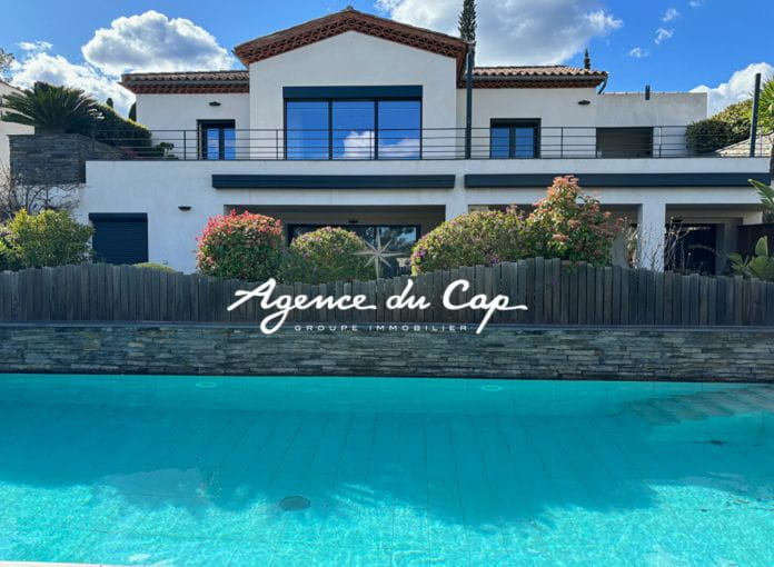 Compromis signé - appartement moderne t4 avec vue mer, piscine commune, petite copropriete a saint aygulf