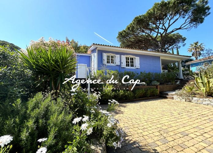 à vendre chalet de 57 m² avec 2 suites parentales situé dans un domaine privé avec piscineà proximité du port et des plages de grimaud, à gassin (1)