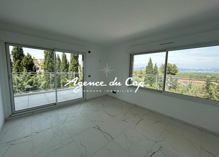 A vendre appartement vue mer 3 pieces  proche centre ville vene (3)