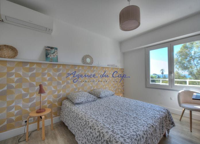 Appartement 3 pieces dernier etage vue mer proche mer et commerces a pied saint raphael boulouris (10)