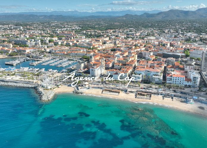 Villa vue mer triangle d’or centre ville et plages a pied garage piscine a saint raphael (0)