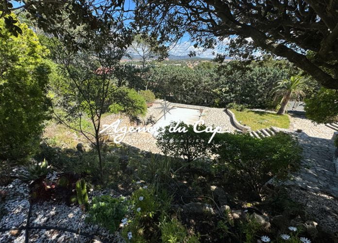 Boulouris villa de caractere  en pierre -vue degagee jusqu’a la mer (11)