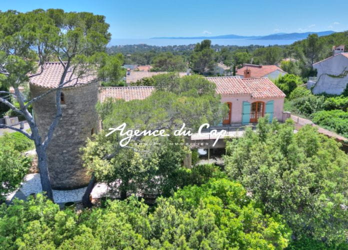 Boulouris villa de caractere  en pierre -vue degagee jusqu’a la mer (13)