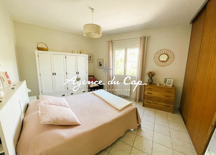 6-room villa 131sqm with pool in tour de mare frejus area (2)