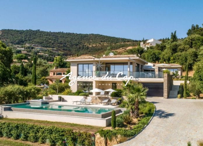 Villa contemporaine a vendre 292 m2 vue mer a grimaud (0)