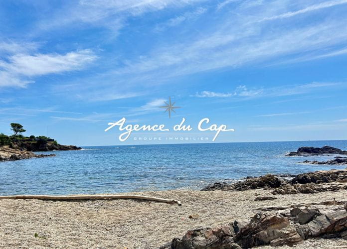 A vendre appartement t2 vue mer à 100 m des plages – saint-aygulf (0)