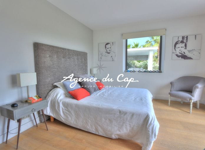 Villa contemporaine 3/4 chambres annexe vue mer proche mer a sainte-maxime