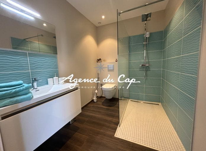 Superbe propriete avec 4 chambres piscine et tennis Roquebrune-sur-Argens