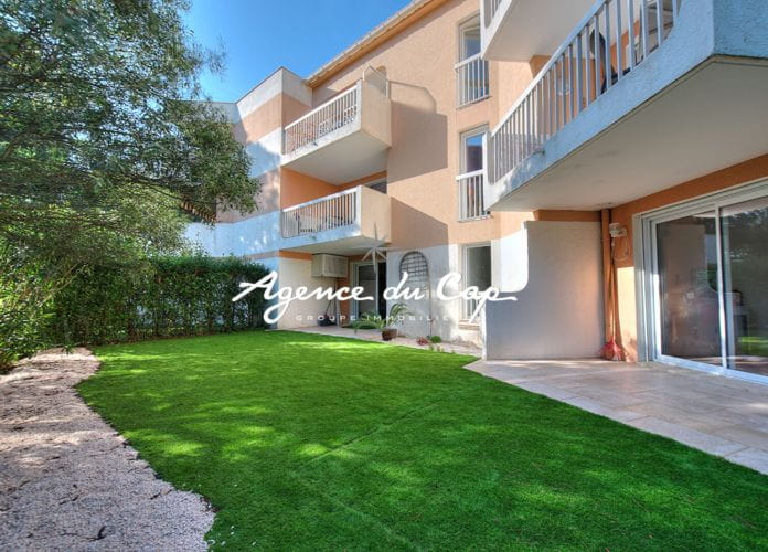 Saint raphael appartement renove piscine  dans residence et golfs (13)