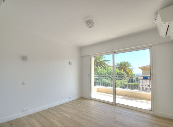 Appartement vue mer 3 pieces 56m² terrasse calme garage plages et commerces a 100 m