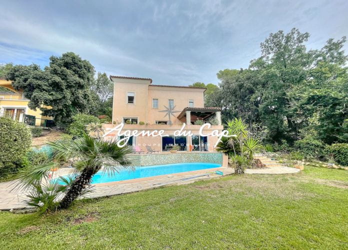 Belle vue degagee villa d’architecte de 7 pieces avec 5 chambres piscine et garage double (4)