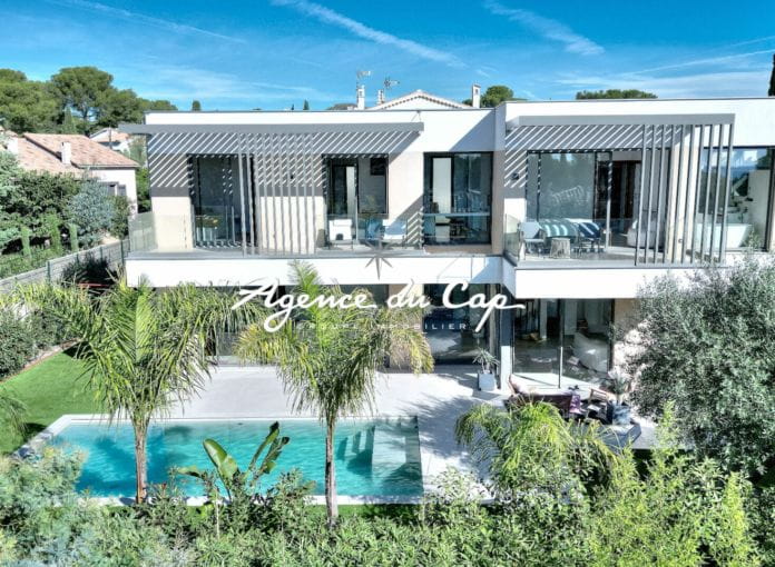 Villa contemporaine  4 pieces au calme proche mer avec piscine a Saint-Raphaël les plaines