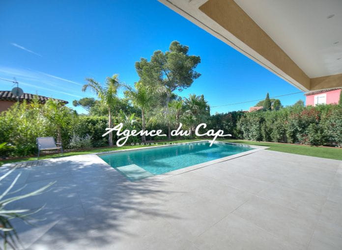 Villa contemporaine  4 pieces au calme proche mer avec piscine a Saint-Raphaël les plaines