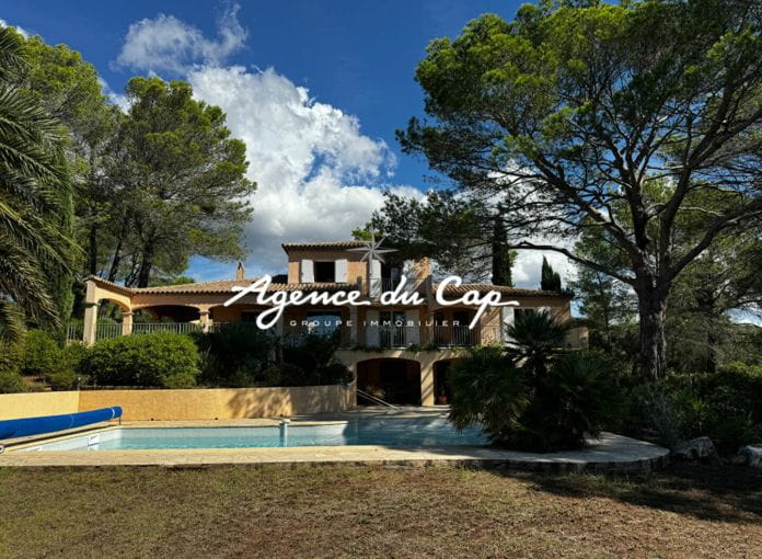 Villa puget sur argens swimming pool