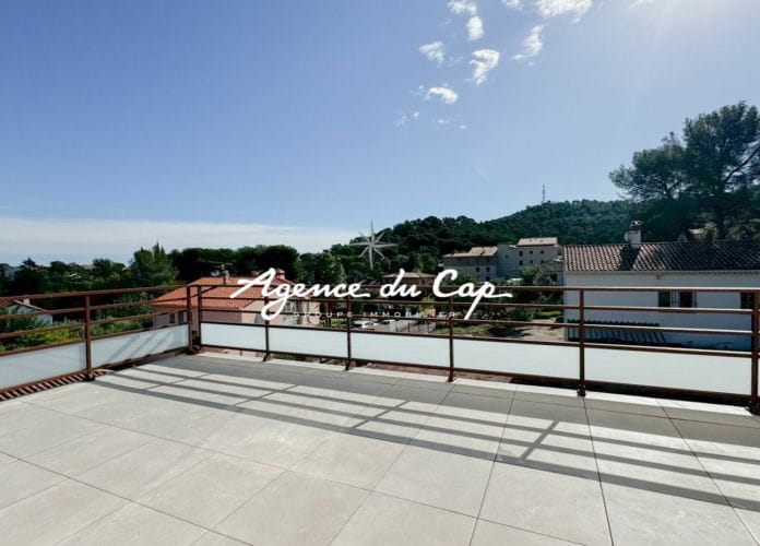 A vendre toit terrasse 95m2 residence neuve proche de la mer a saint-raphael (0)