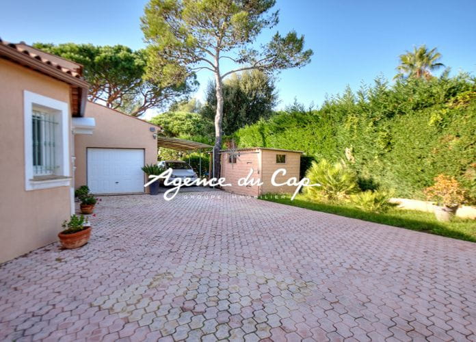 Villa valescure on one level 2 bedrooms 1 office 1 mezzanine saint raphael (5)