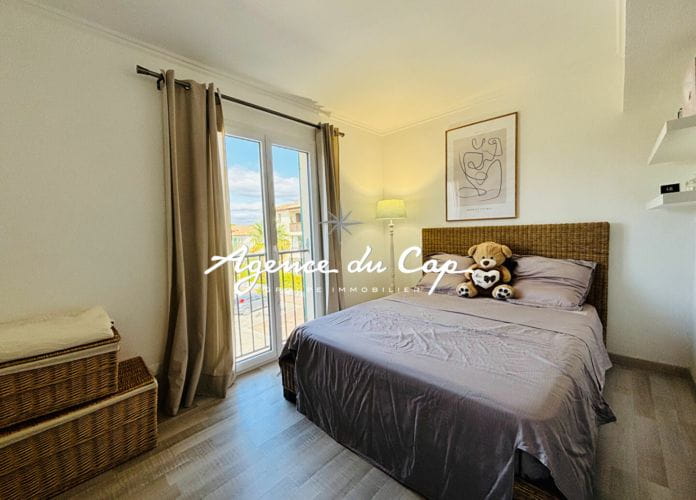 2 room apartment with panoramic view and terrace at the roquebrune golf resort (1)