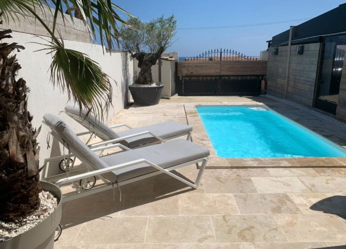 A vendre appartement 4 pieces bord de mer piscine parking (1)