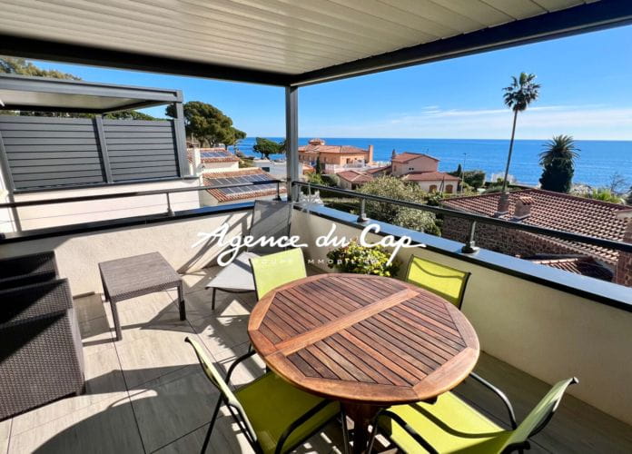 à vendre appartement avec vue mer 2 chambres, à proximité des plages et du centre des issambres (9)